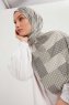 Nurgul - Ljusgrå Mönstrad Hijab
