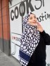 Iza - Marinblå & Vit Mönstrad Bomull Hijab - Mirach