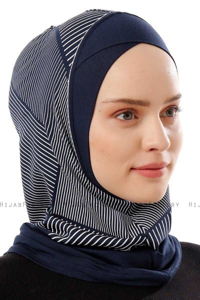 Wind Cross - Marinblå One-Piece Al Amira Hijab