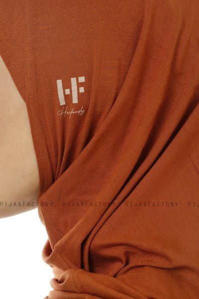 Hanfendy Plain Logo - Tegelröd One-Piece Hijab