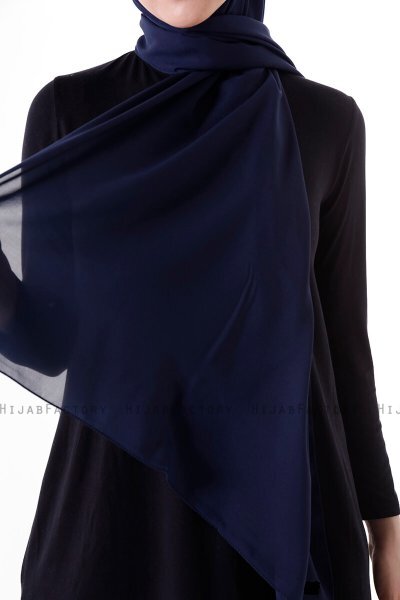 Hadise - Mörk Marinblå Chiffon Hijab