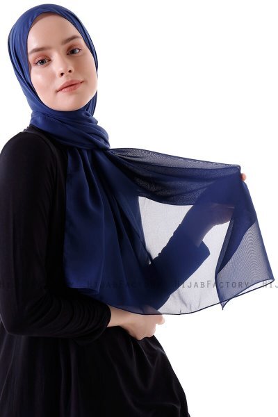 Hadise - Marinblå Chiffon Hijab