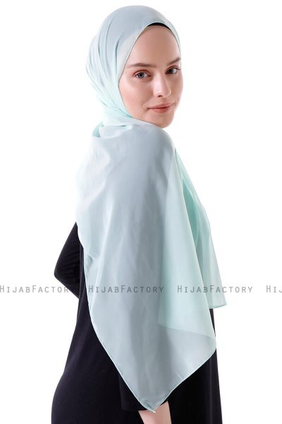 Hadise - Ljusgrön Chiffon Hijab