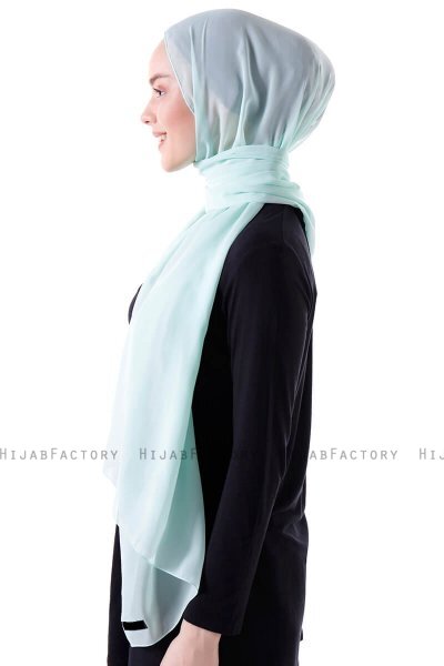 Hadise - Ljusgrön Chiffon Hijab