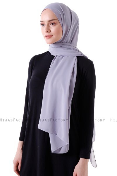 Hadise - Ljusgrå Chiffon Hijab