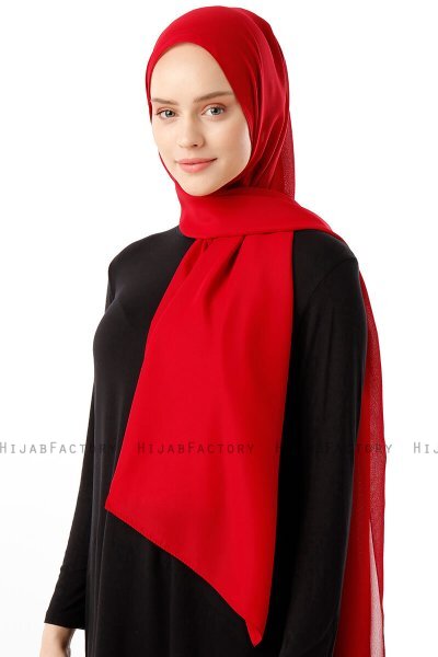 Hadise - Röd Chiffon Hijab