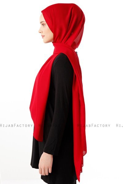 Hadise - Röd Chiffon Hijab
