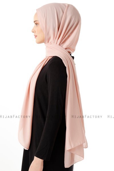 Hadise - Puder Chiffon Hijab