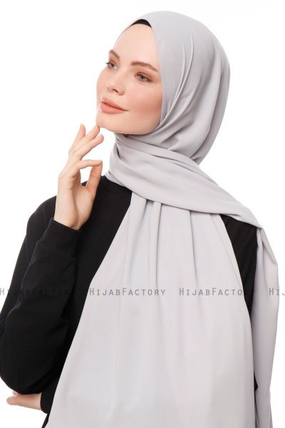Aylin - Ljusgrå Medine Silk Hijab - Gülsoy