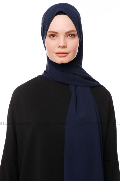 Aylin - Marinblå Medine Silk Hijab - Gülsoy