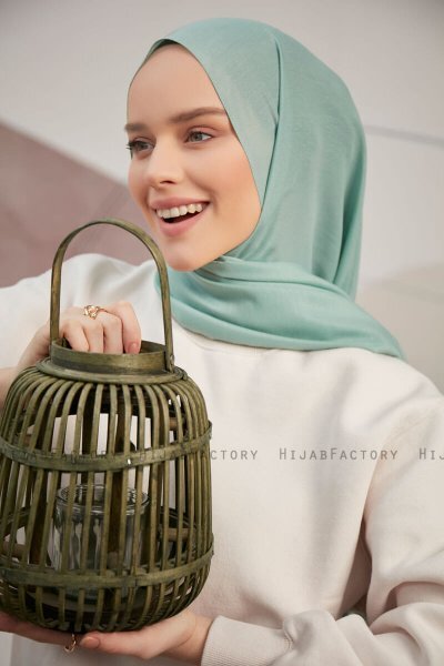 Silky Plain - Ljusgrön Hijab