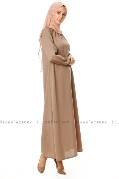 Esra - Taupe Klänning - Miss Halima