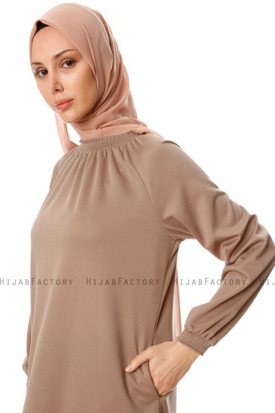 Esra - Taupe Klänning - Miss Halima
