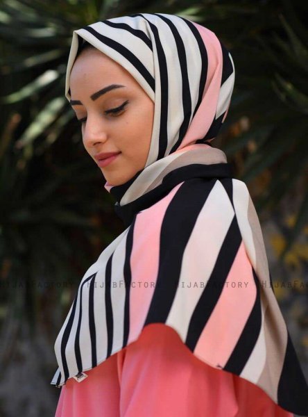 Marwa - Svart Mönstrad Crepe Hijab