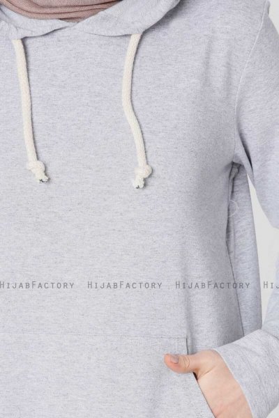 Nasira Grå Klänning Med Hood 280105g