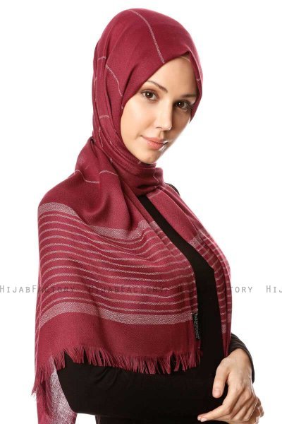Nihal - Vinröd Hijab - Özsoy