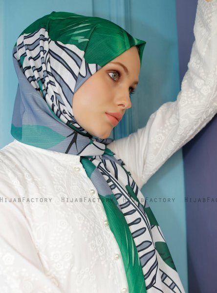 Yumna - Mörkgrön Mönstrad Hijab