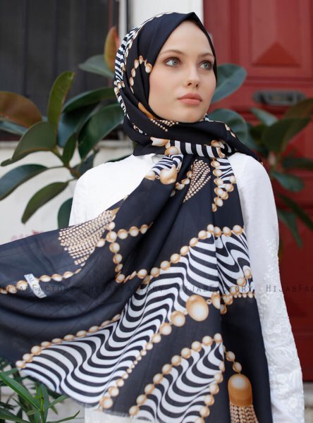 Yumna - Mörk Marinblå Mönstrad Hijab