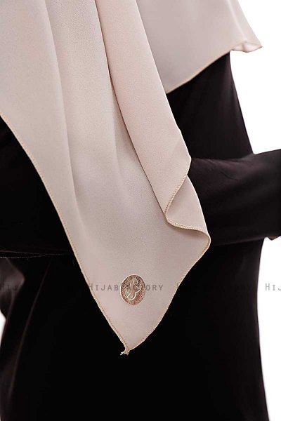 Yara - Ljus Taupe Praktisk One Piece Crepe Hijab