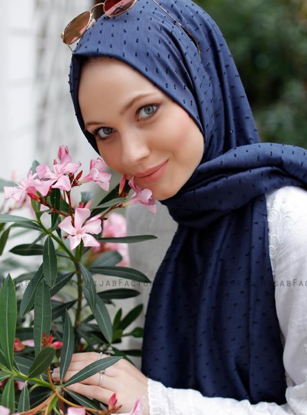 Malika - Marinblå Hijab - Sal Evi